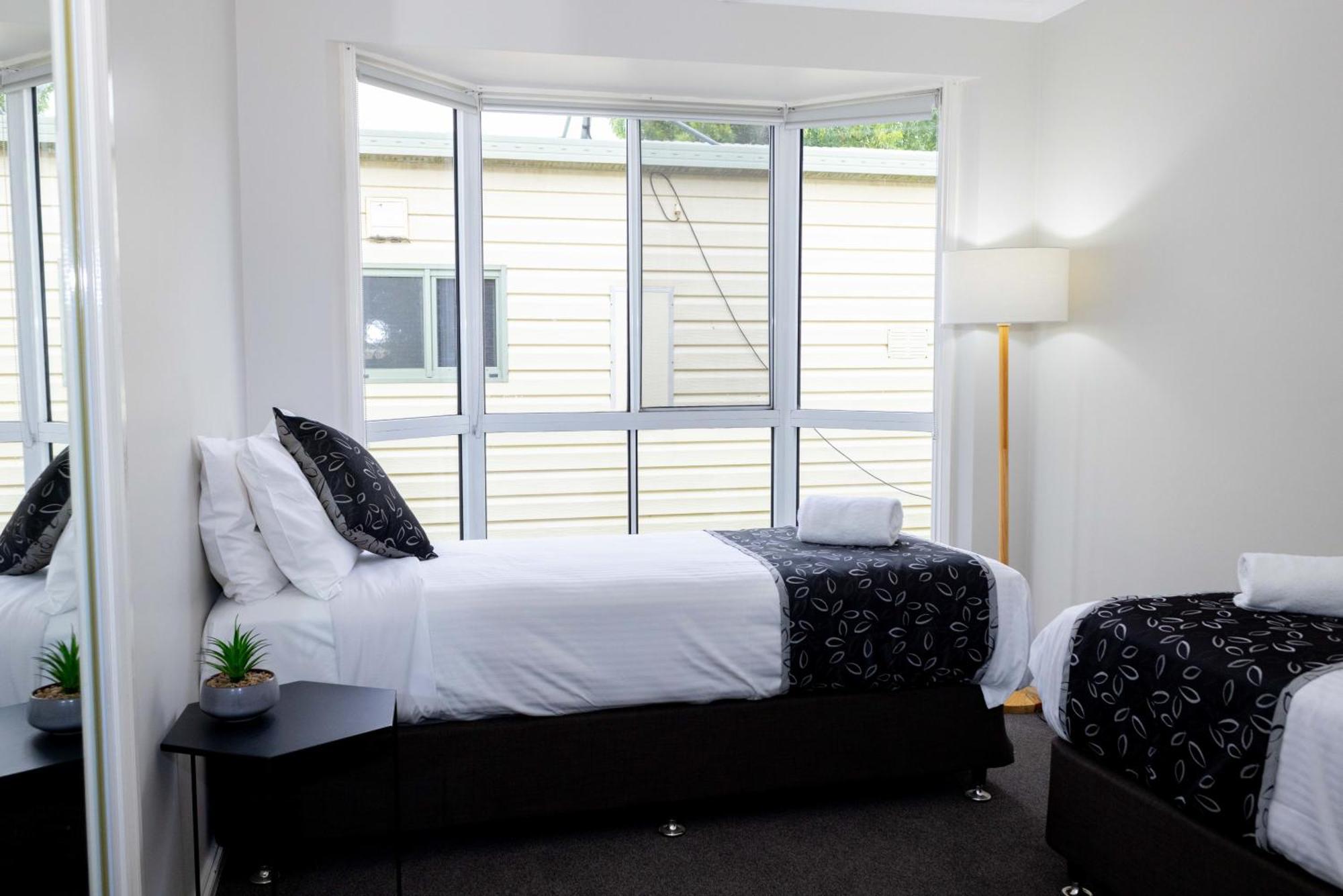 Airport Tourist Village Melbourne Bilik gambar