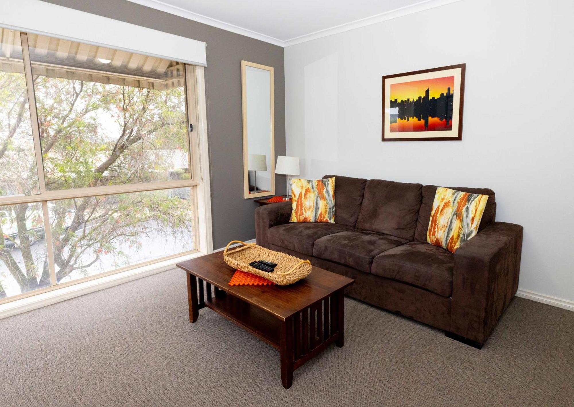 Airport Tourist Village Melbourne Luaran gambar