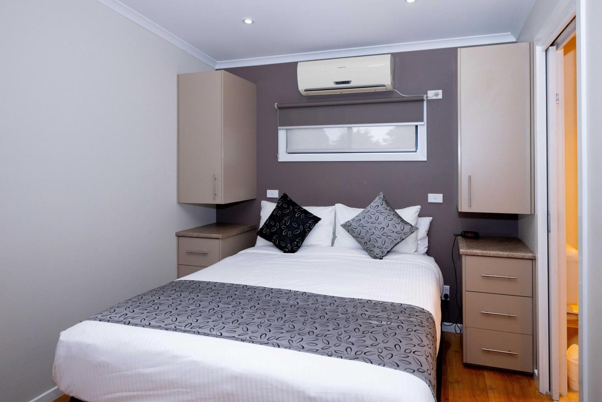 Airport Tourist Village Melbourne Bilik gambar